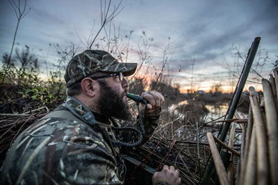 Duck Call Guide for Hunting Waterfowl: Ducks, Hens & Specks